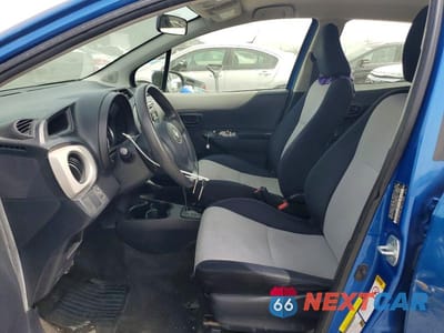 Zdjęcie 7 z 12 samochodu: 2013 TOYOTA YARIS 5-DOOR L VIN:JTDKTUD36DD543072 - miniatura