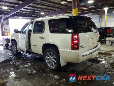 Drugie zdjęcie samochodu z przodu: 2011 GMC YUKON DENALI VIN:1GKS2EEF6BR257308 - miniatura