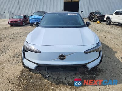 Piąte zdjęcie samochodu w środku: 2025 VOLVO EX30 PLUS VIN:YV4EK3ZK5SS153015 - miniatura
