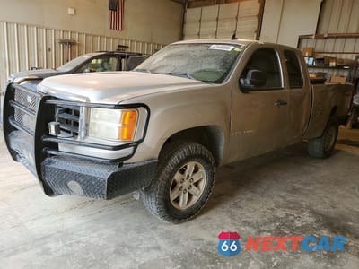 2007 GMC NEW SIERRA C1500 2GTEC19J071669902 - główne zdjęcie licytacji z USA - miniatura