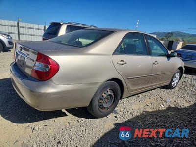 Trzecie zdjęcie samochodu z tyłu: 2003 TOYOTA CAMRY LE VIN:JTDBE32K630184021 - miniatura