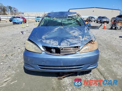 Piąte zdjęcie samochodu w środku: 2004 TOYOTA CAMRY LE VIN:4T1BE32K74U791986 - miniatura