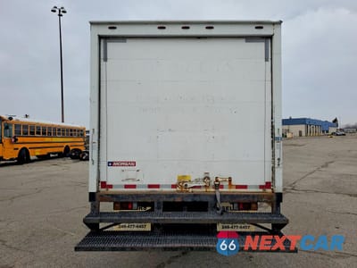 Zdjęcie 6 z 13 samochodu: 2014 ISUZU NPR BOX TRUCK VIN:JALB4W171E7400996 - miniatura