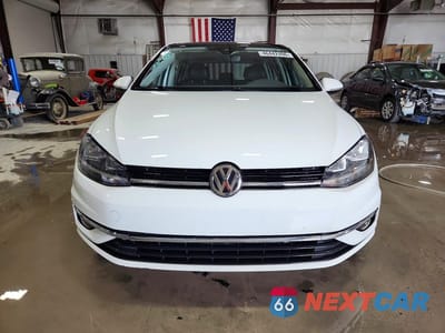 Piąte zdjęcie samochodu w środku: 2019 VOLKSWAGEN GOLF S VIN:3VWG57AU0KM031546 - miniatura