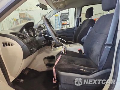 Zdjęcie 7 z 12 samochodu: 2014 DODGE GRAND CARAVAN SXT VIN:2C4RDGCG5ER214282 - miniatura
