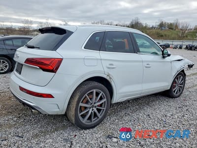 Trzecie zdjęcie samochodu z tyłu: 2025 AUDI SQ5 PREMIUM PLUS VIN:WA1B4AFY9S2028378 - miniatura