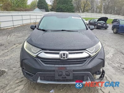 Piąte zdjęcie samochodu w środku: 2019 HONDA CR-V LX VIN:2HKRW5H34KH404376 - miniatura