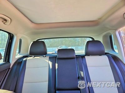 Zdjęcie 10 z 13 samochodu: 2016 VOLKSWAGEN TIGUAN S VIN:WVGAV7AX6GW558867 - miniatura