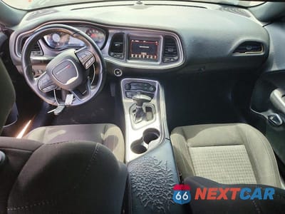 Zdjęcie 8 z 11 samochodu: 2020 DODGE CHALLENGER SXT VIN:2C3CDZAGXLH201975 - miniatura