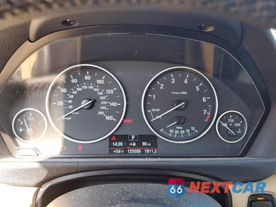 Zdjęcie 9 z 12 samochodu: 2016 BMW 320 XI VIN:WBA8E5G58GNU20893 - miniatura