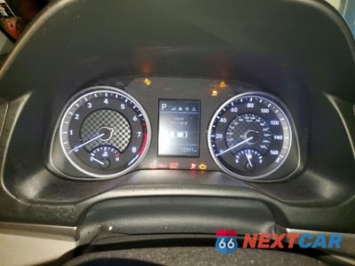 Zdjęcie 9 z 12 samochodu: 2019 HYUNDAI ELANTRA SEL VIN:5NPD84LF2KH405865 - miniatura