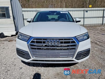 Piąte zdjęcie samochodu w środku: 2019 AUDI Q5 PREMIUM VIN:WA1ANAFY5K2113808 - miniatura