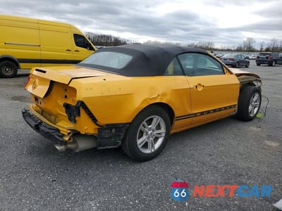 Trzecie zdjęcie samochodu z tyłu: 2012 FORD MUSTANG VIN:1ZVBP8EM6C5210461 - miniatura