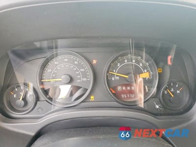 Zdjęcie 9 z 13 samochodu: 2016 JEEP PATRIOT LATITUDE VIN:1C4NJPFA4GD612930 - miniatura