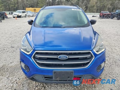 Piąte zdjęcie samochodu w środku: 2018 FORD ESCAPE SE VIN:1FMCU0GD2JUA96908 - miniatura
