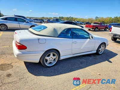 Trzecie zdjęcie samochodu z tyłu: 2001 MERCEDES-BENZ CLK 430 VIN:WDBLK70G71T076665 - miniatura