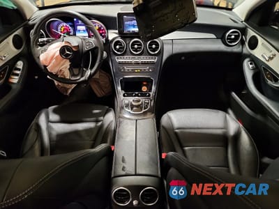 Zdjęcie 8 z 13 samochodu: 2017 MERCEDES-BENZ C 300 4MATIC VIN:55SWF4KB7HU227583 - miniatura