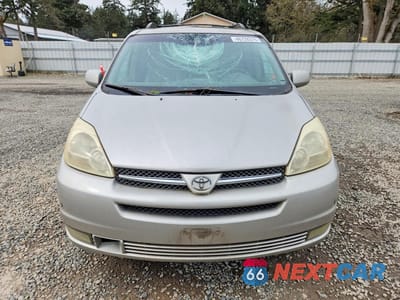 Piąte zdjęcie samochodu w środku: 2005 TOYOTA SIENNA XLE LIMITED 7 PASSENGER VIN:5TDBA22C85S051923 - miniatura