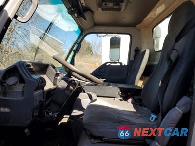 Zdjęcie 7 z 13 samochodu: 2006 ISUZU NPR SWEEPER TRUCK VIN:JALB4B16567024014 - miniatura