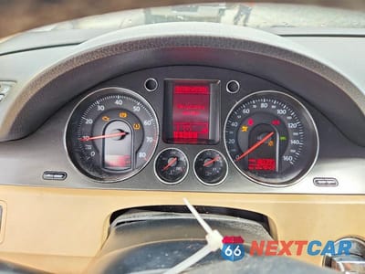 Zdjęcie 9 z 13 samochodu: 2007 VOLKSWAGEN PASSAT 2.0T VIN:WVWAK93C87P163506 - miniatura