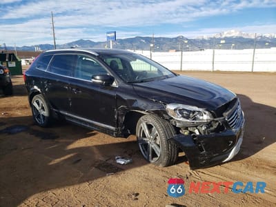 Czwarte zdjęcie samochodu z boku: 2017 VOLVO XC60 T6 DYNAMIC VIN:YV449MRR5H2069084 - miniatura