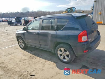 Drugie zdjęcie samochodu z przodu: 2013 JEEP COMPASS LATITUDE VIN:1C4NJDEB8DD207612 - miniatura