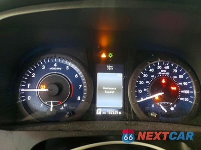 Zdjęcie 9 z 13 samochodu: 2015 TOYOTA SIENNA XLE PREMIUM 8-PASSENGER VIN:5TDYK3DC4FS601310 - miniatura