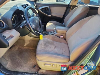 Zdjęcie 7 z 12 samochodu: 2007 TOYOTA RAV4 LIMITED VIN:JTMZD31VX75070593 - miniatura