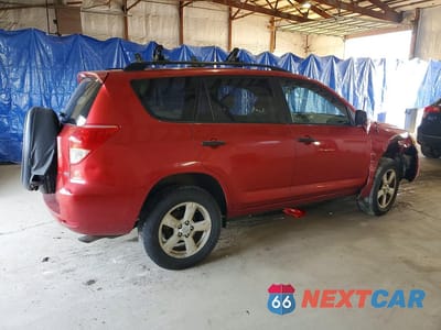 Trzecie zdjęcie samochodu z tyłu: 2006 TOYOTA RAV4 BASE VIN:JTMBD33VX66007453 - miniatura