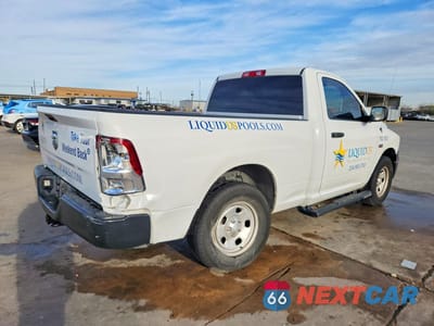 Trzecie zdjęcie samochodu z tyłu: 2019 RAM 1500 CLASSIC TRADESMAN VIN:3C6JR6AT6KG719152 - miniatura