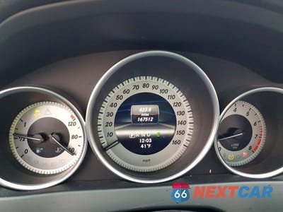 Zdjęcie 9 z 11 samochodu: 2013 MERCEDES-BENZ C VIN:WDDGF4HB3DA829533 - miniatura