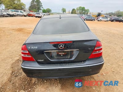 Zdjęcie 6 z 13 samochodu: 2003 MERCEDES-BENZ E 320 VIN:WDBUF65J23A083772 - miniatura