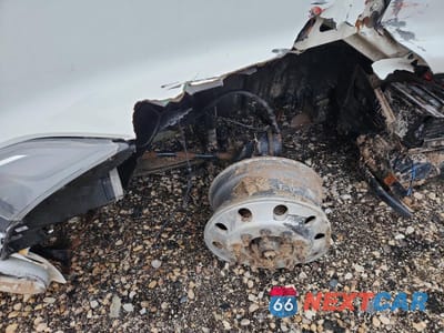 Zdjęcie 9 z 10 samochodu: 2019 VOLVO VNR SEMI TRUCK VIN:4V4WC9EG8KN217219 - miniatura