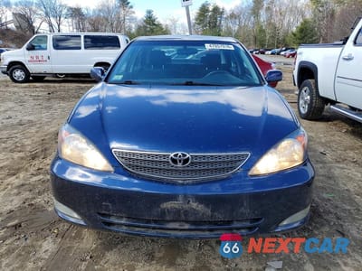 Piąte zdjęcie samochodu w środku: 2002 TOYOTA CAMRY SE V6 VIN:JTDBF30K620063729 - miniatura