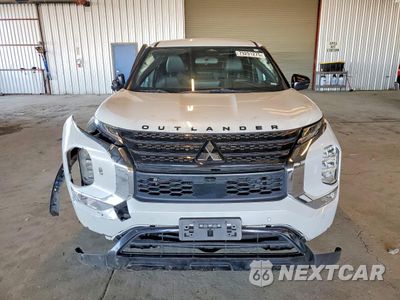 Piąte zdjęcie samochodu w środku: 2023 MITSUBISHI OUTLANDER SE VIN:JA4J4UA84PZ031160 - miniatura