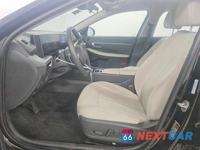 Zdjęcie 7 z 13 samochodu: 2025 HYUNDAI SONATA SEL VIN:KMHL64JA1SA472842 - miniatura