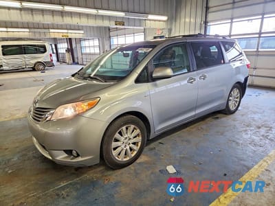 2016 TOYOTA SIENNA XLE PREMIUM 7-PASSENGER 5TDDK3DC7GS144248 - główne zdjęcie licytacji z USA - miniatura