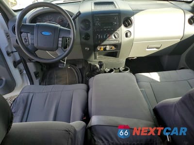 Zdjęcie 8 z 12 samochodu: 2005 FORD F150 VIN:1FTRX14W05NB01198 - miniatura