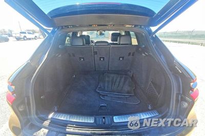 Zdjęcie 11 z 14 samochodu: 2017 PORSCHE MACAN VIN:WP1AA2A51HLB05601 - miniatura