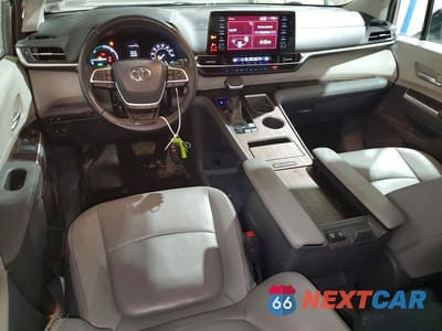Zdjęcie 8 z 12 samochodu: 2021 TOYOTA SIENNA XLE 7-PASSENGER VIN:5TDYSKFC9MS038470 - miniatura