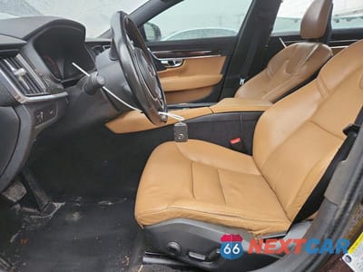 Zdjęcie 7 z 13 samochodu: 2018 VOLVO S90 T5 MOMENTUM VIN:LVY982MK6JP026790 - miniatura