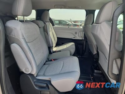 Zdjęcie 11 z 13 samochodu: 2025 TOYOTA SIENNA LE 8-PASSENGER VIN:5TDKSKFC8SS222494 - miniatura