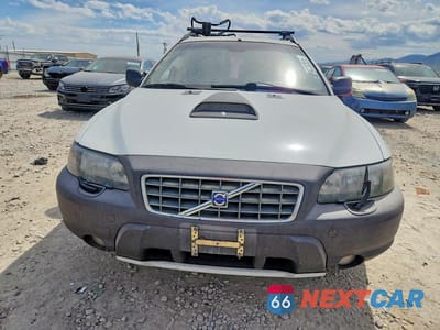 Piąte zdjęcie samochodu w środku: 2004 VOLVO XC70 VIN:YV1SZ59H641158339 - miniatura