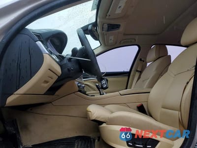 Zdjęcie 7 z 11 samochodu: 2011 BMW 535 XI VIN:WBAFU7C51BC875942 - miniatura