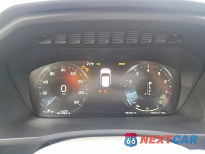 Zdjęcie 9 z 12 samochodu: 2016 VOLVO XC90 T6 VIN:YV4A22PK0G1024978 - miniatura