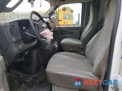 Zdjęcie 7 z 13 samochodu: 2022 CHEVROLET EXPRESS G3500 VIN:1GB0GSF77N1140094 - miniatura