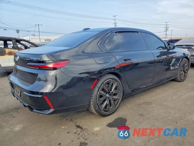 Trzecie zdjęcie samochodu z tyłu: 2025 BMW 740 I VIN:WBA23EH04SCV25742 - miniatura
