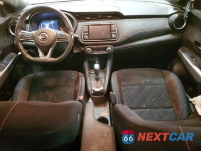 Zdjęcie 8 z 13 samochodu: 2020 NISSAN KICKS SR VIN:3N1CP5DV5LL517462 - miniatura