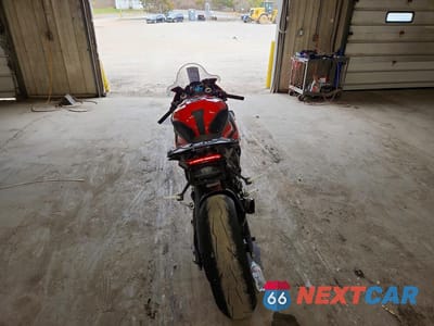 Czwarte zdjęcie samochodu z boku: 2024 BMW S 1000 RR VIN:WB10E6309R6J71787 - miniatura