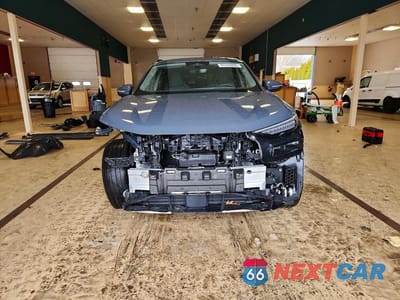 Piąte zdjęcie samochodu w środku: 2025 AUDI Q6 E-TRON PREMIUM PLUS VIN:WA124BGF7SA053708 - miniatura